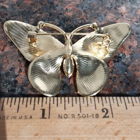 Butterfly Pin with Rhinestones and Enamel....Perfect Condition. - Picture 3 of 5